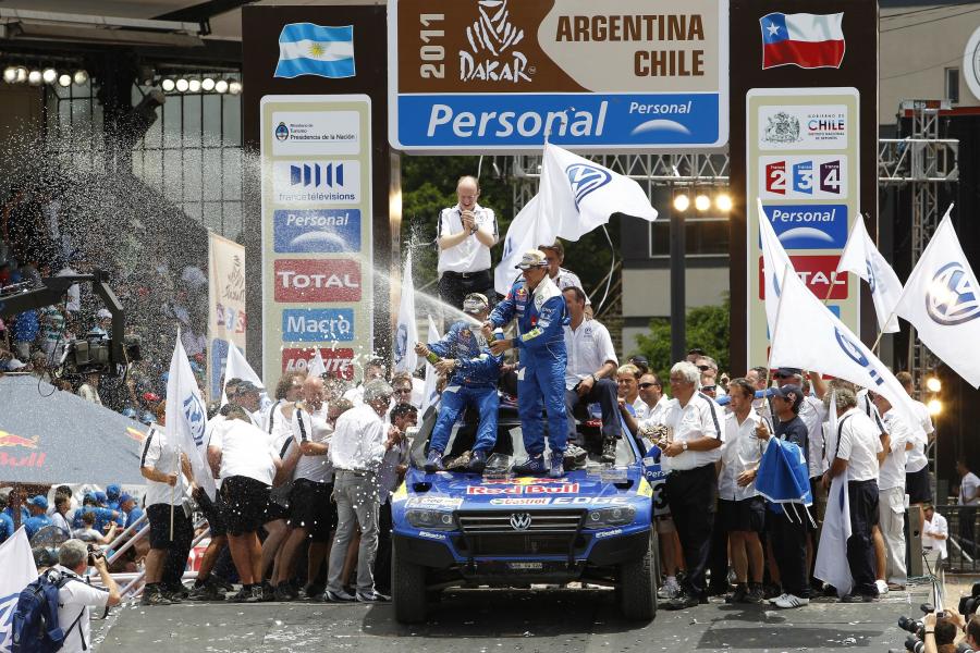  Volkswagen Touareg Race 3 2010 года  (фото 4 из 50)